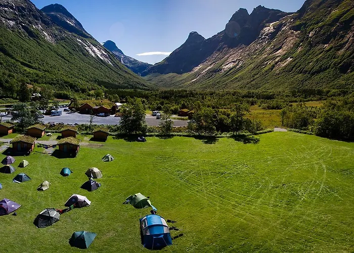 Trollstigen Camping And Gjestegard