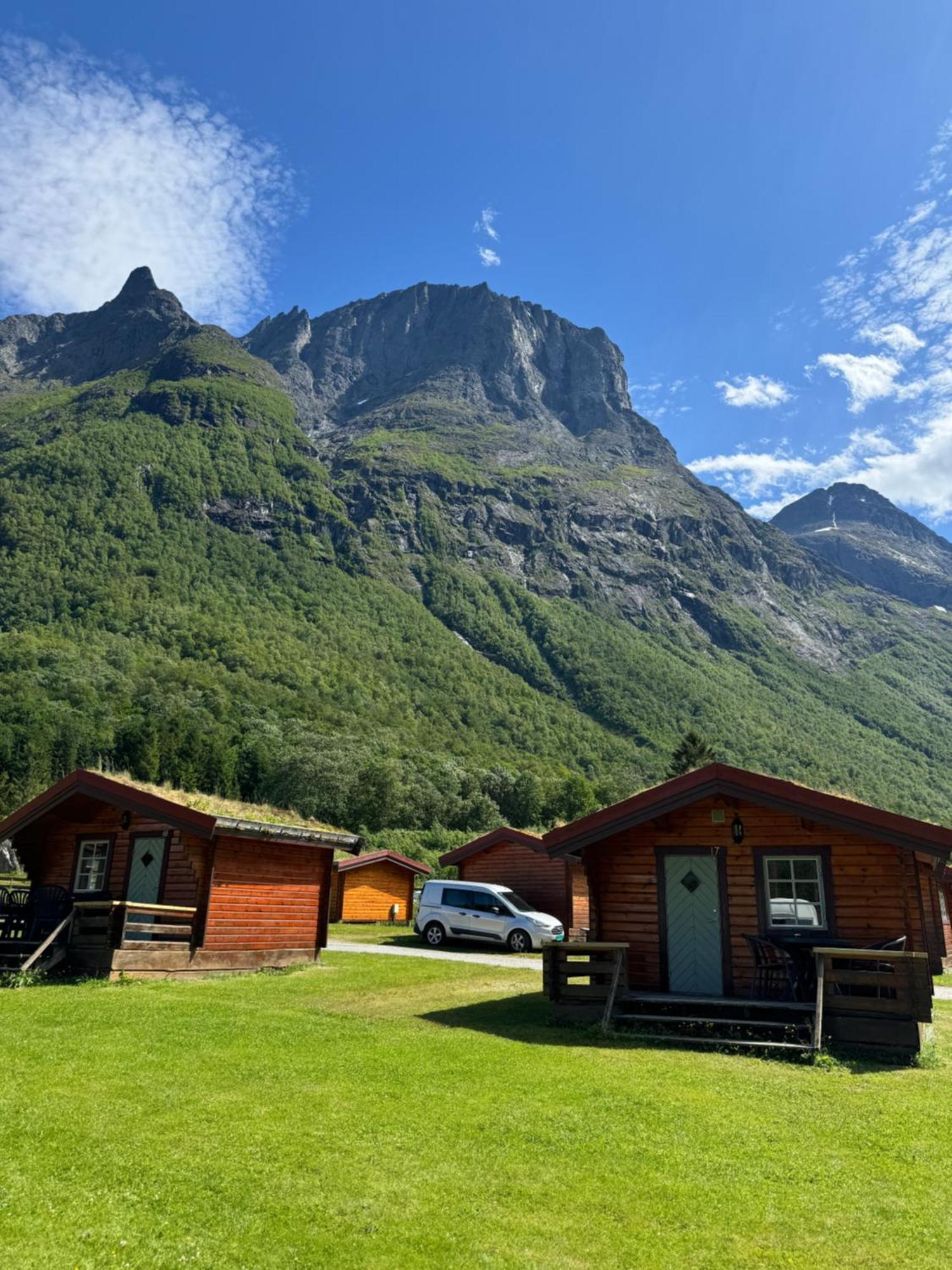 Campingplads Trollstigen And Gjestegard *