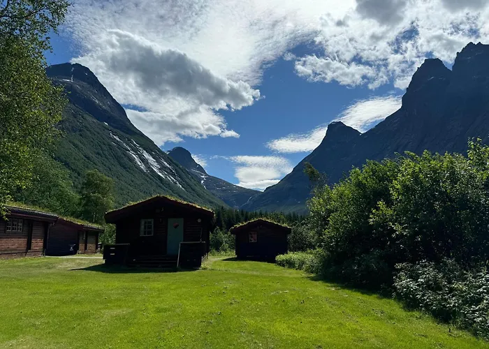 Trollstigen Camping And Gjestegard