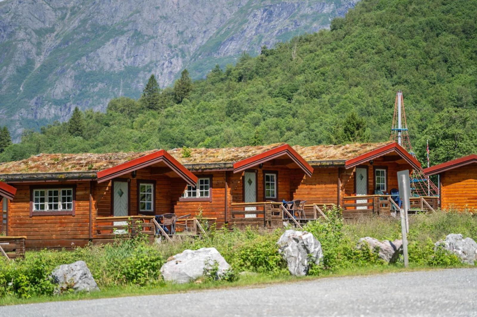 Trollstigen And Gjestegard Campingplatz Åndalsnes